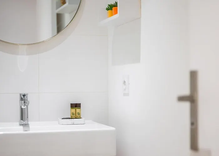 Apartamento Le Castelosa - Au Coeur Du Vieux-nice Niza